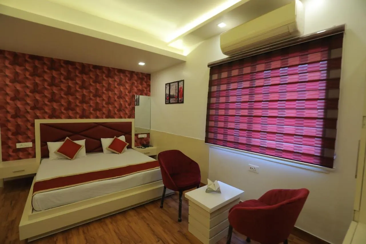 Hotel Sahib'S Red Carpet - The Family & Corporate Hotel Agra  4*, Agra (Uttar Pradesh)